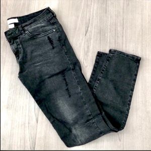 Forever21 Black Distressed Ripped Thigh Knee Skinny Jeans